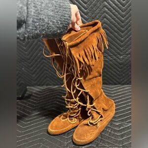 Minnetonka Tan Lace Up Fringe Boots